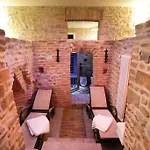 Гостевой дом Castello Di - & Breakfast 4*
