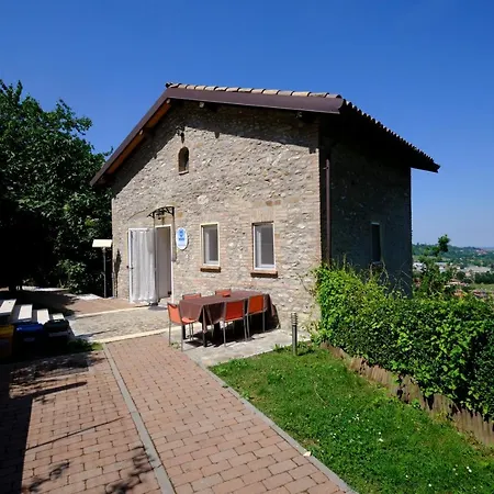Castello Di - & Breakfast * Marano sul Panaro