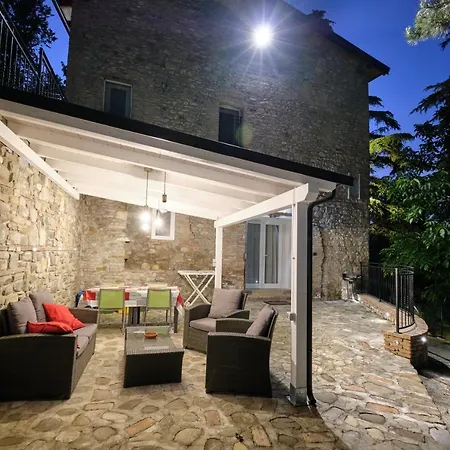 Castello Di - & Breakfast Marano sul Panaro