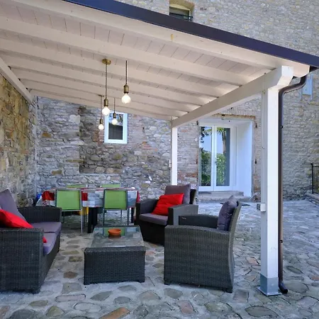 Castello Di - & Breakfast Marano sul Panaro