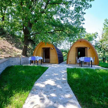 Konukevi Castello Di - & Breakfast Marano sul Panaro