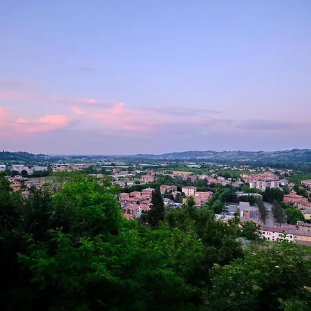 Konukevi Castello Di - & Breakfast