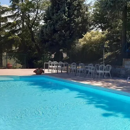 Castello Di - & Breakfast Konukevi