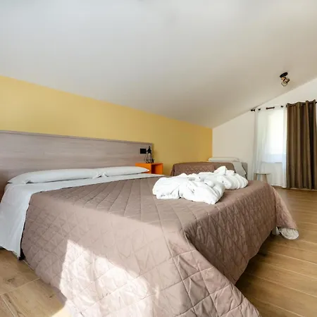 Castello Di - & Breakfast