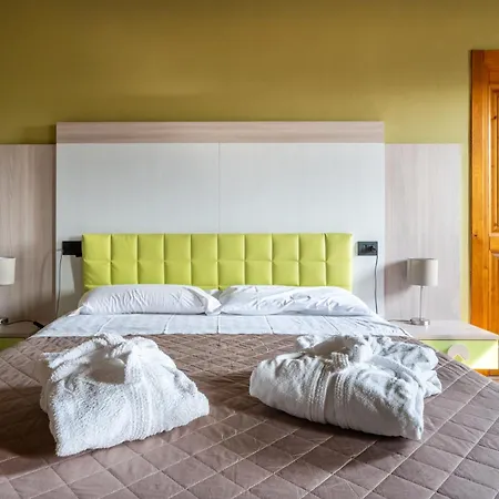 Castello Di - & Breakfast Konukevi