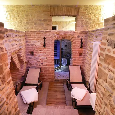 Konukevi Castello Di - & Breakfast 4*