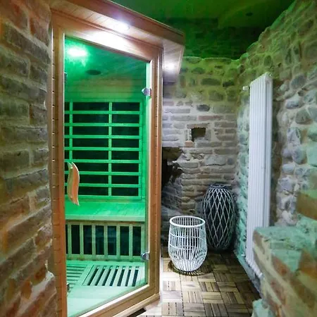 Castello Di - & Breakfast Konukevi