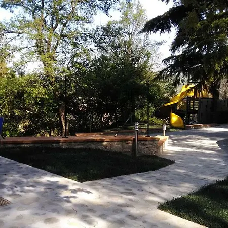 Konukevi Castello Di - & Breakfast 4*