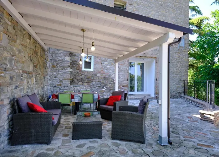 Castello Di - & Breakfast Marano sul Panaro