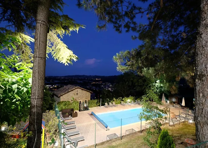 Castello Di - & Breakfast Гостевой дом