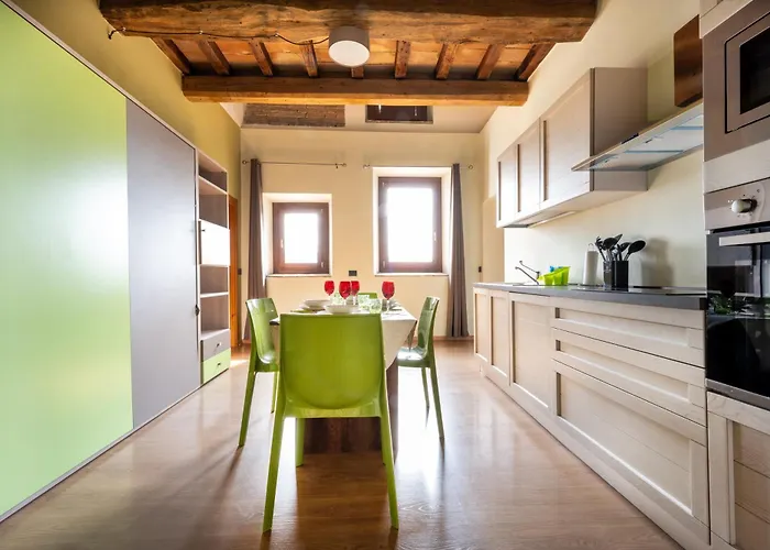 Castello Di - & Breakfast Marano sul Panaro