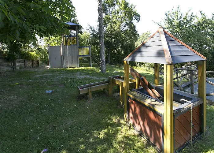 Гостевой дом Castello Di - & Breakfast Marano sul Panaro