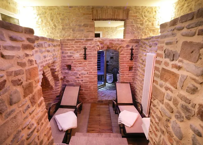 Гостевой дом Castello Di - & Breakfast 4*